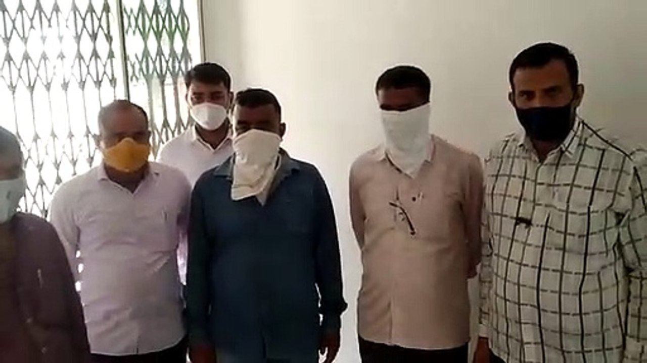व्यवसायी ने हेड कांस्टेबल के लिए ली 10 हजार रिश...