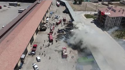 Sebze hali deposu alevlere teslim oldu