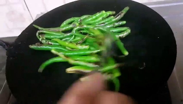 आम हरी मिर्च का अचार I Mango Pickle with Green Chillies I Instant Mango green chilli pickle I Hari mirch aur Aam ka Achar by Safina Kitchen