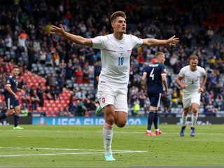 Euro 2020 : D'une superbe tête, Schick débloque la situation