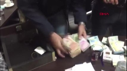 İSTANBUL'DA 3 İLÇEDE GÖÇMEN KAÇAKÇILIĞI OPERASYONU 32 GÖZALTI