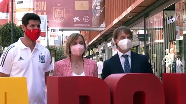 La RFEF y CaixaBank inauguran una exposición conmemorativa de la Selección