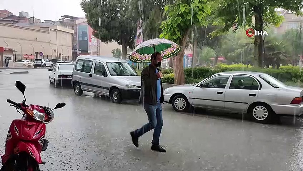 Burdur’da sağanak yağış hayatı olumsuz etkiledi