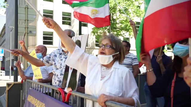 Bruxelles : la diaspora iranienne manifeste devant l'ambassade des USA pour plus de démocratie en Iran