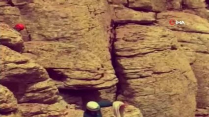 Jandarma 50 metrelik Çır Şelalesi'nden dağcılık inişi yaptı