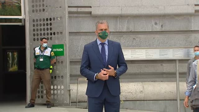 Vox se aparta del minuto de silencio del Ayuntamiento de Madrid por las niñas asesinadas en Tenerife