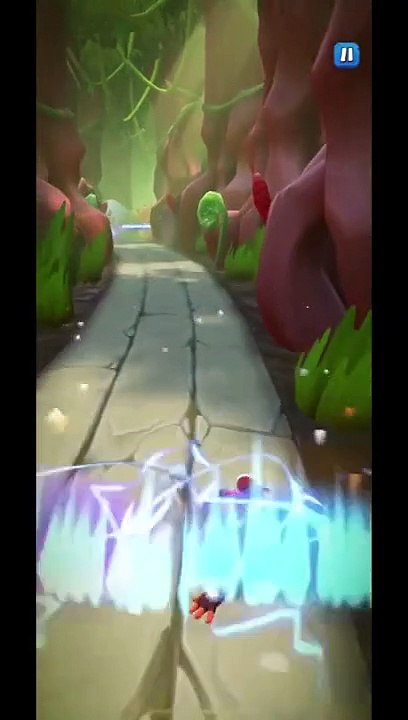 Electro Lab Assistant Battle Run Gameplay - Crash Bandicoot: On The Run! (Level: Dino Might)