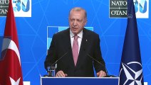 BRÜKSEL - Erdoğan: '(Yunanistan ile) Görüşmelerimizi gerekirse özel hattan yapmak suretiyle, 'Araya birilerini sokmamızın anlamı yok' kararına vardık'