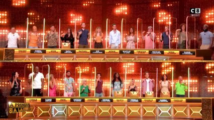 La prestation de danse des candidats de APOAL face à Christophe Dechavanne !