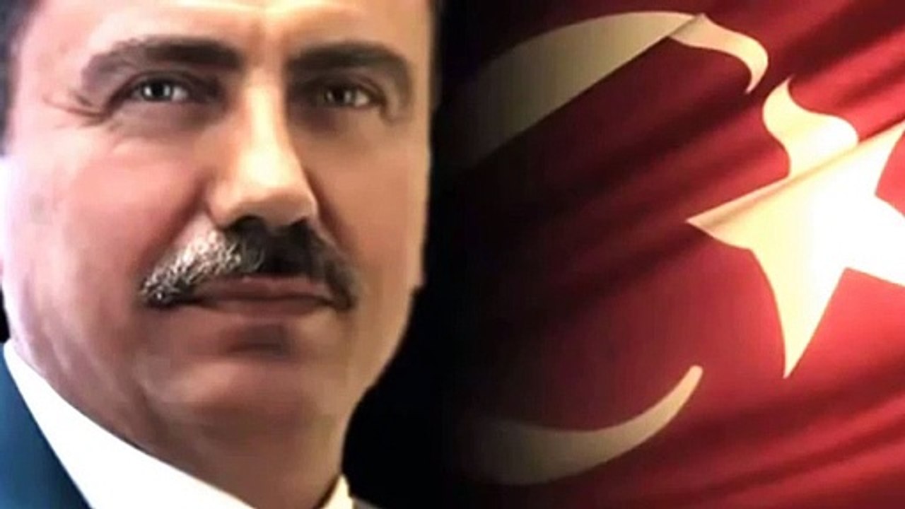 Muhsin Yazıcıoğlu - Üşüyorum Şiiri (Kendi Sesinden)