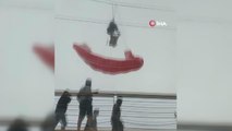 Paraşüt telesiyej hattına dolandı, yamaç paraşütü pilotu ile yolcu asılı kaldı