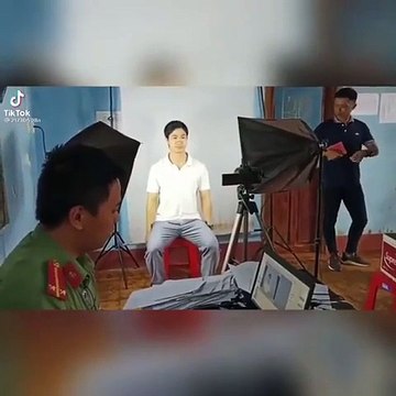 Công Phượng, Xuân Trường làm căn cước công dân