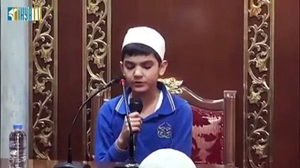 Hafız adayı Abdussamed'den ağlatan ilahi