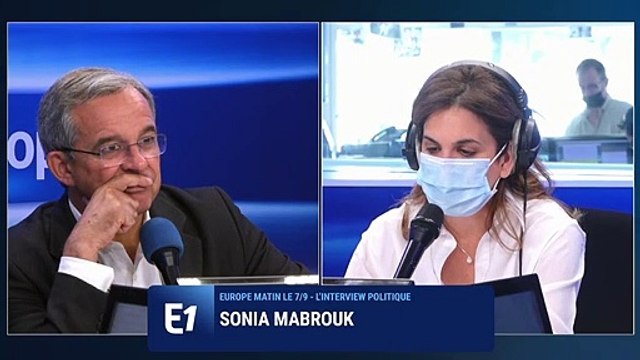 France - Allemagne : Thierry Mariani regrette le genou à terre prévu par les Bleus