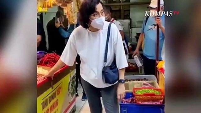 Bertemu Pedagang, Sri Mulyani Jelaskan Tidak Kenakan Pajak Sembako di Pasar Tradisional