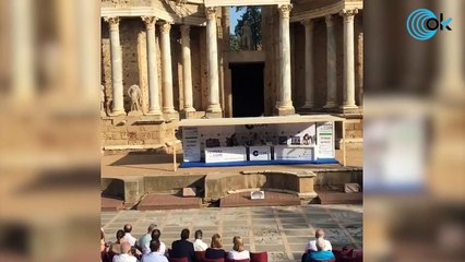 Clamoroso abucheo a Fernández Vara en Mérida por justificar los indultos de Sánchez