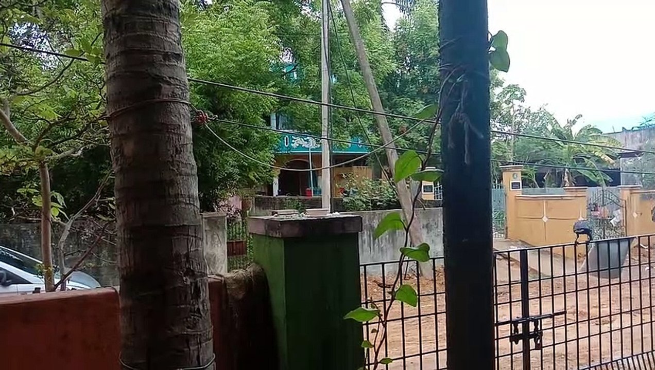 இவருடைய   கோவத்த  பாருங்க