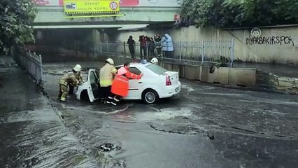 İSTANBUL - Bayrampaşa - Sağanak etkili oluyor (11)