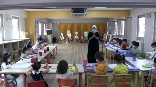 RİZE - Anaokulu öğrencilerinin yaptığı resimler çocuk acil servisinin duvarlarını süsledi