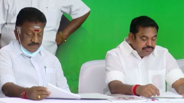 AIADMK expels 16 leaders for speaking to Sasikala