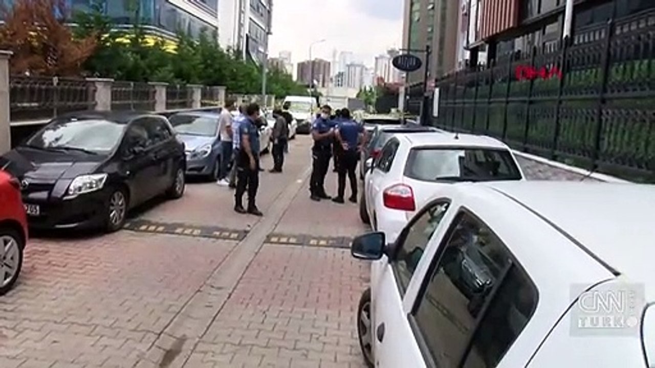 Ataköy'de dehşet anları... Holding yöneticisi kadını öldürüp, para dolu çantayla kaçtılar