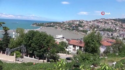 Zonguldak Limanı sarıya boyandı