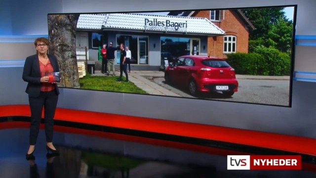 Bager og 1500 borgere protesterer mod vejændring i Vejle | Palles Bageri | Palle Thomsen | 27-05-2020 | TV SYD @ TV2 Danmark