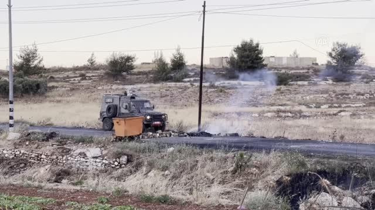İsrail, Batı Şeria'da, Doğu Kudüs'teki "Bayrak Yürüyüşü"nü protesto eden Filistinlilere müdahale etti