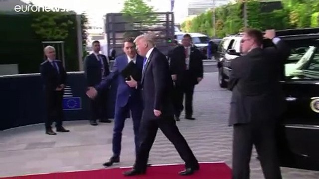 UE e EUA tentam recuperar dos efeitos da era Trump