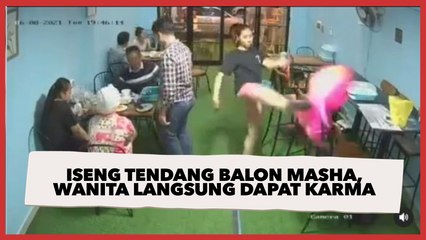 Iseng Tendang Balon Masha, Wanita Ini Langsung Dapat Karma Instan