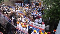 Punjab: SAD & BSP protest outside CM Amainder's residence