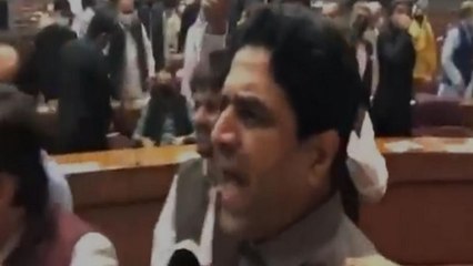 Chaos during budget proposals in Pakistan national assembly