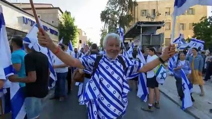 غارات جوية إسرائيلية على قطاع غزة بعد يومين من تولي بينيت نفتالي رئاسة الوزراء