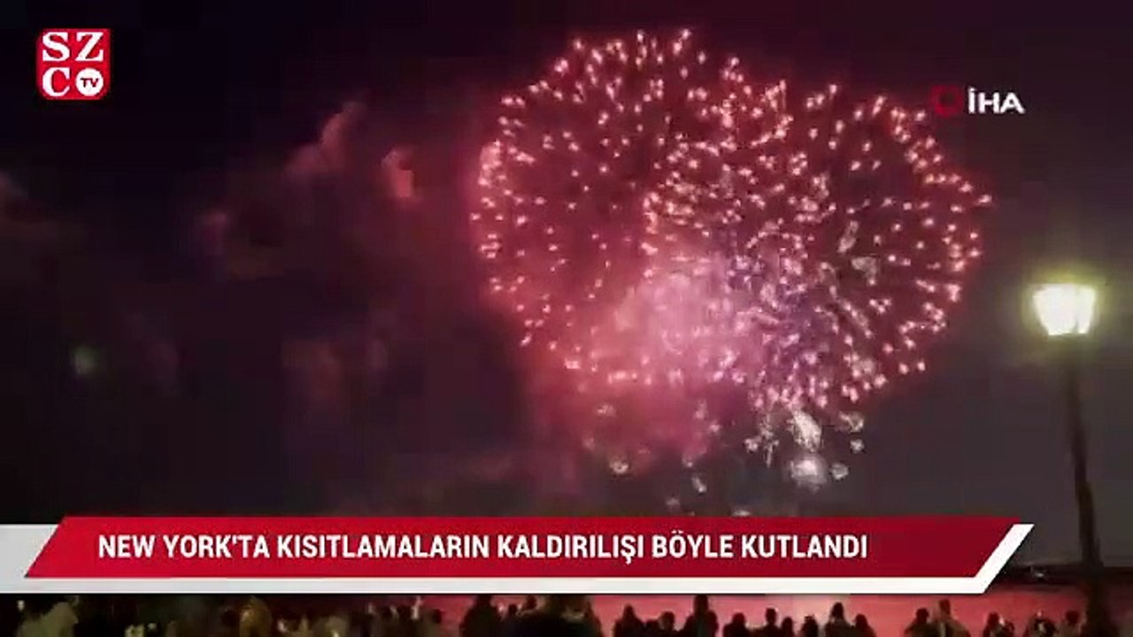 New York'ta corona virüs kısıtlamalarının kaldırılışını coşkuyla kutladı