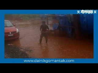 वाहन चालकांना जीव मुठीत धरून काढावा लागतोय मार्ग