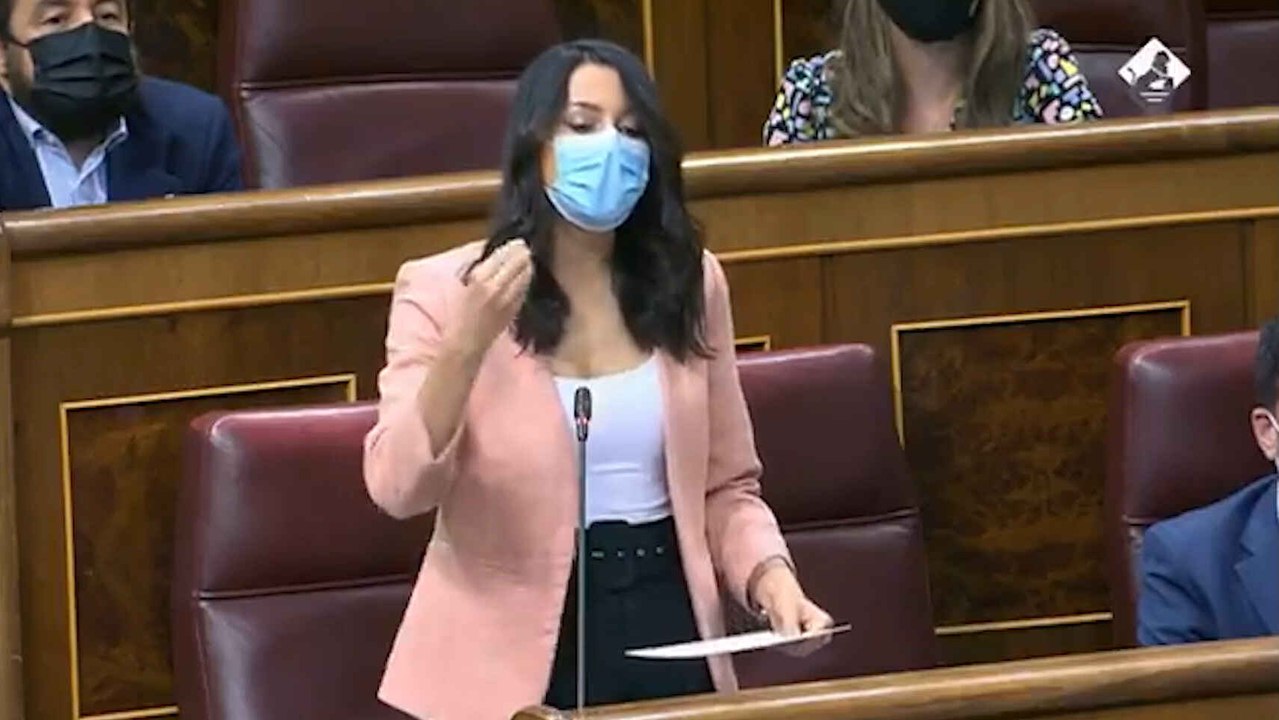 Inés Arrimadas saca de sus casillas a Carmen Calvo por decir que al Gobierno "le saldrá mal" el indulto