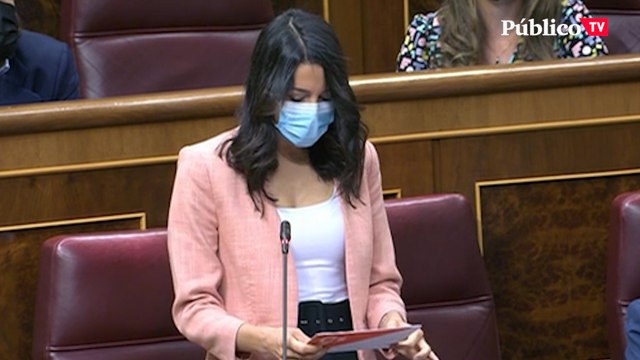 Carmen Calvo, a Inés Arrimadas: Ya no pintan nada ni allí ni aquí ni en casi ningún sitio