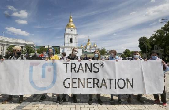 Pionnière des droits des transgenres, la Suède donne un coup de frein et limite les traitements hormonaux sur mineurs