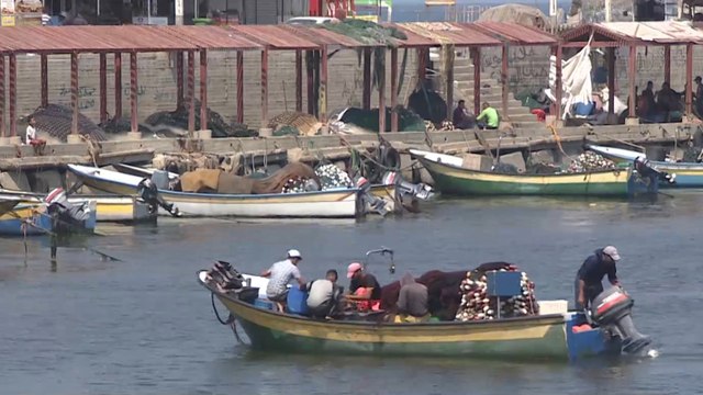 إغلاق المعابر يكبد القطاعات الاقتصادية خسائر فادحة بغزة