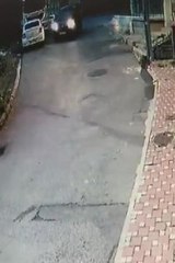 Son dakika haberi: ÇEKMEKÖY'DE OTOMOBİLDEN 3 ÇANTA VE 500 DOLARI ÇALAN KARDEŞLER KAMERADA