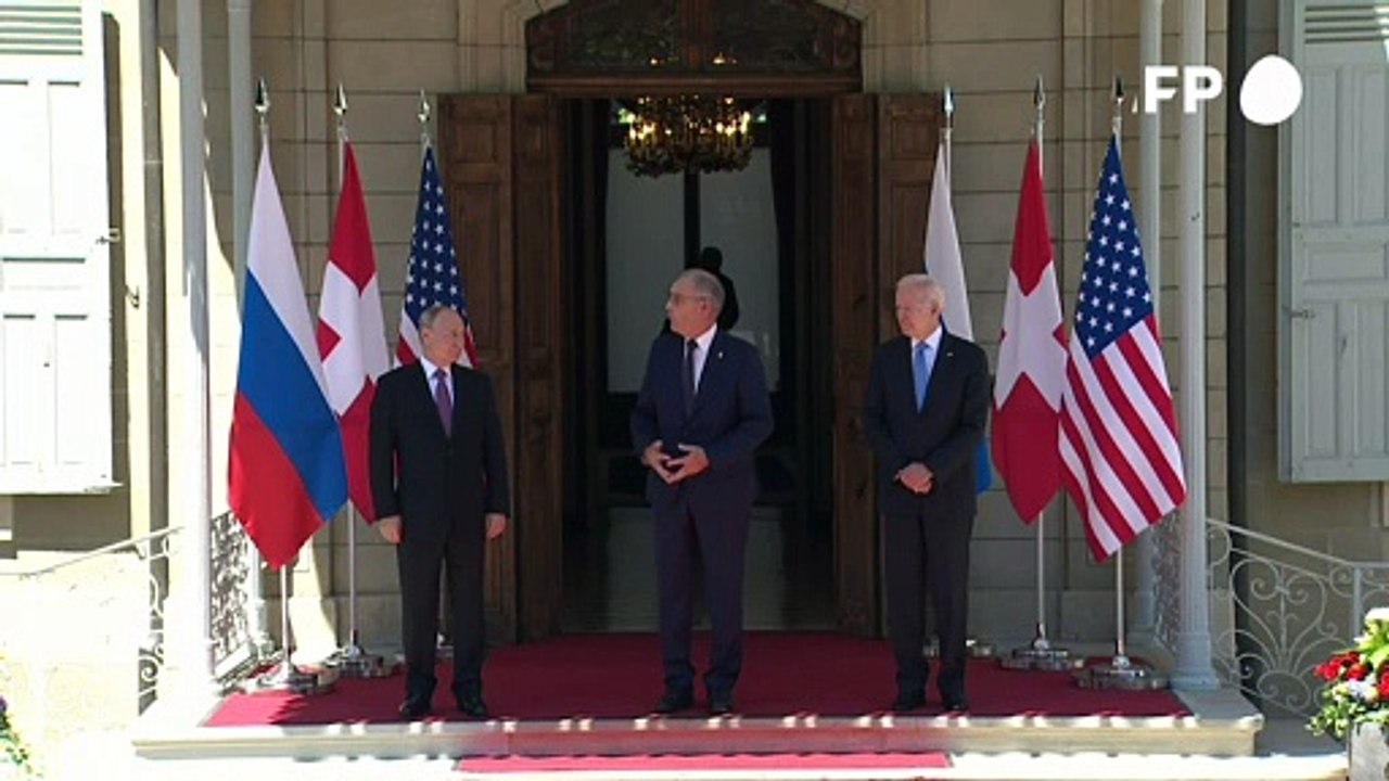 Apretón de manos entre Biden y Putin antes del inicio de cumbre en Ginebra