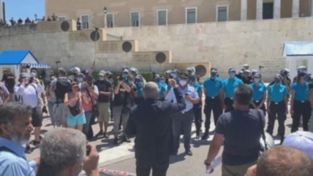 Concentración en Atenas contra la reforma de la ley laboral que se vota hoy