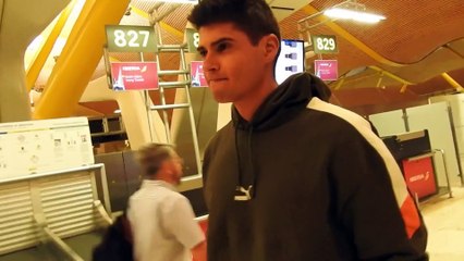 Javier Tudela y Marina Romero comparten la primera foto con su hijo