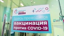 Mosca, vaccino obbligatorio per chi lavora nei servizi. Contagi in forte aumento