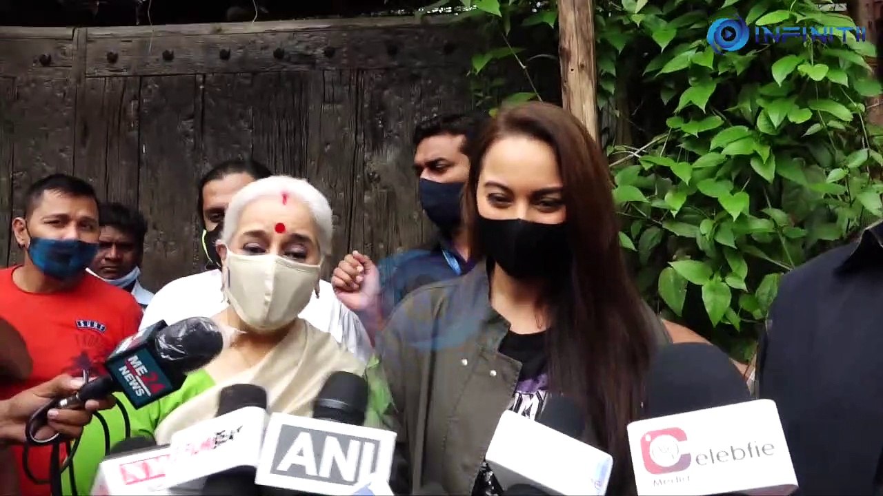 Shatrughan Sinha, Sonakshi Sinha, Poonam Sinha plant trees in Mumbai