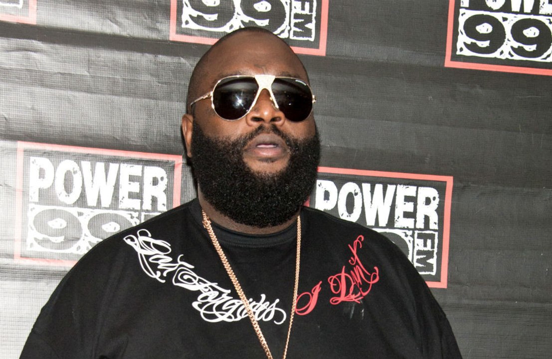 Rick Ross se ahorra un millón de dólares al año cortando su propio césped