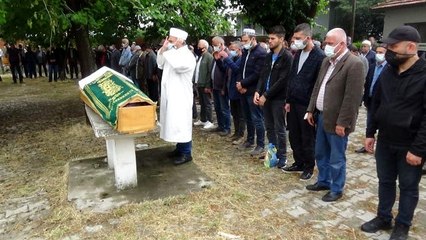 Son dakika haberleri: Oğulları tarafından öldürülen anne ve baba toprağa verildi