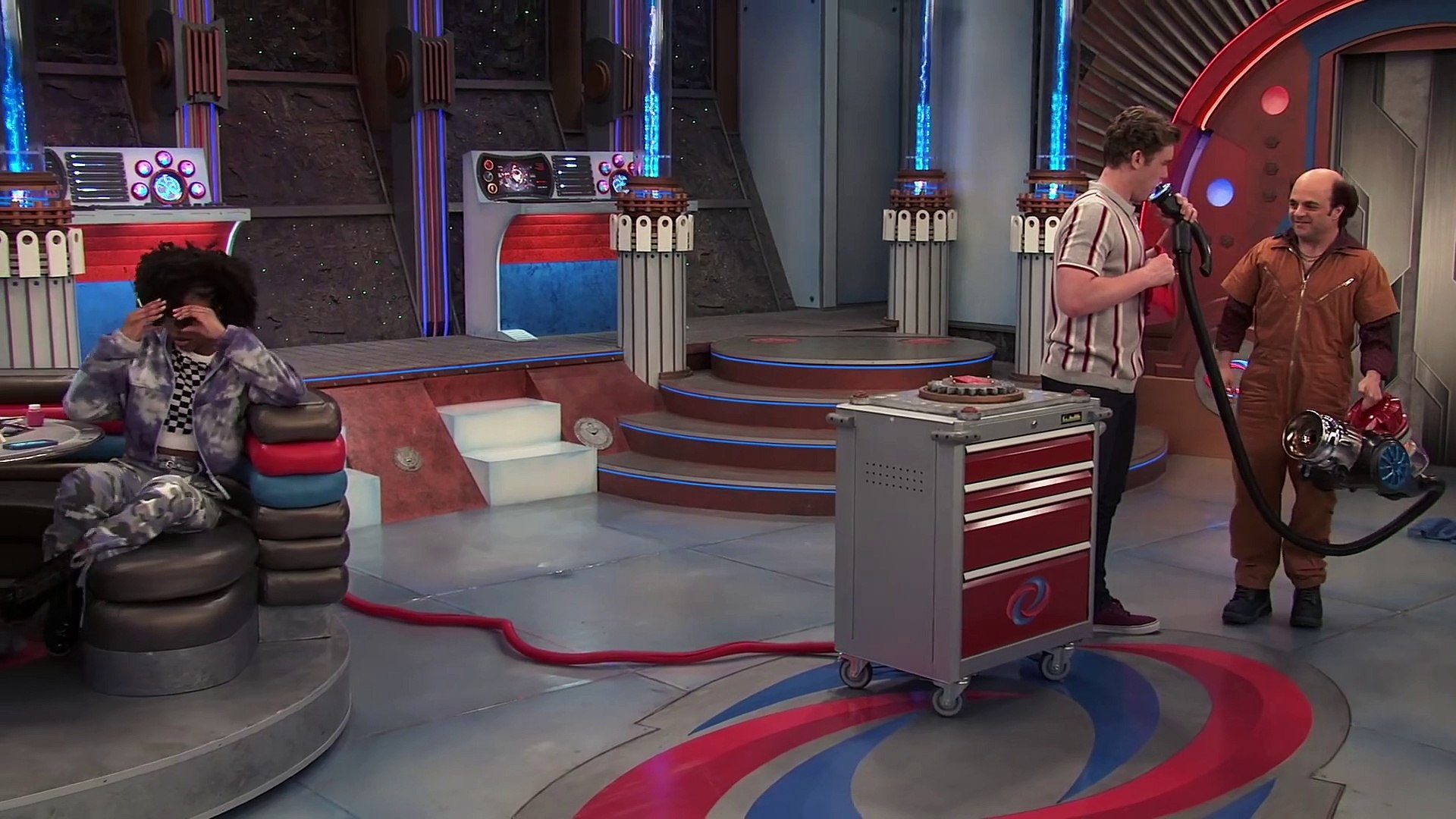 They Broke The Influencer Picture Wall! 'EnvyGram Wall' | Henry Danger, image size:1920x1080