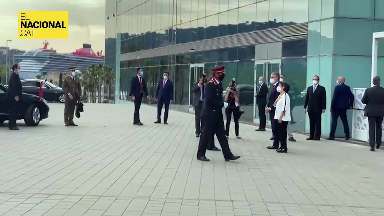 El Rei Felip arriba al Cercle d'Economia