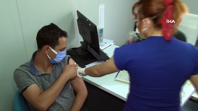 Bakan Koca’nın paylaştığı 1 günde 224 kişiye aşı yapan Sabire hemşire konuştu